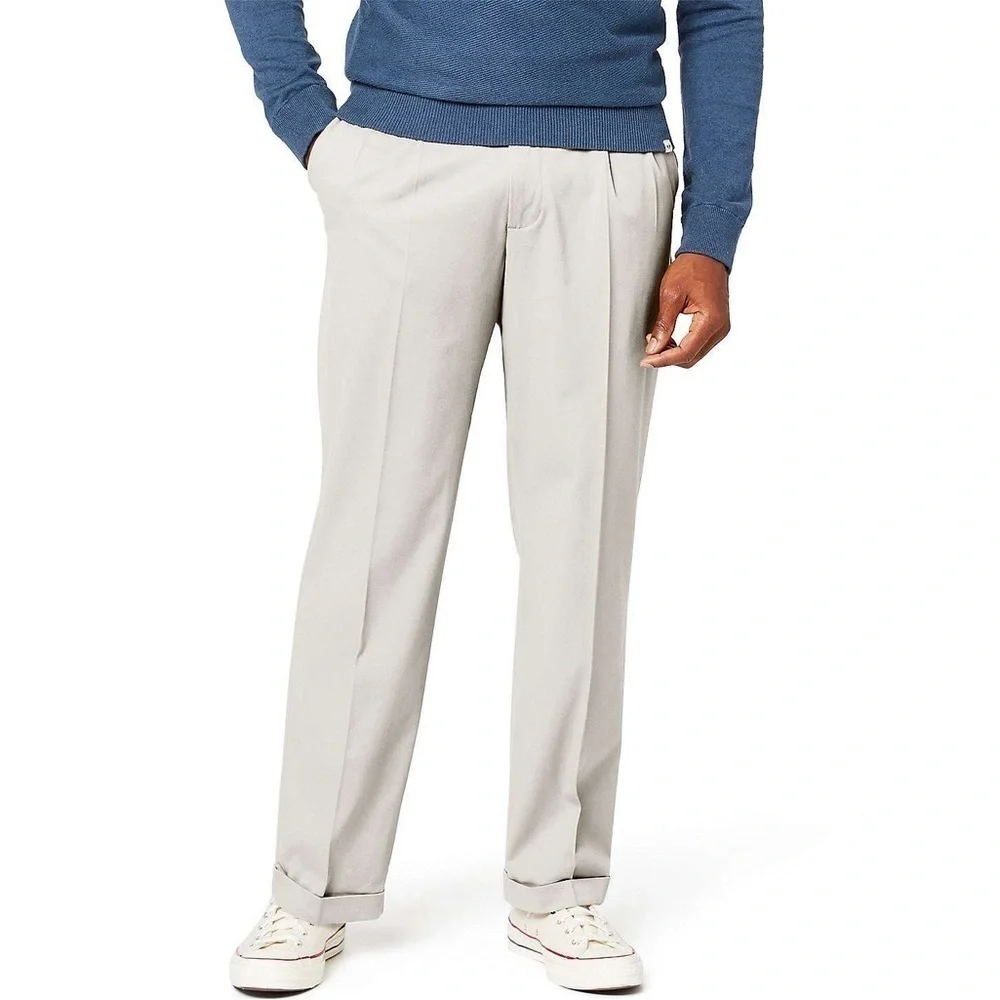 Dockers Khaki Men’s 42x30 No Wrinkle Linen Relaxed Pleated Slacks in Ecru